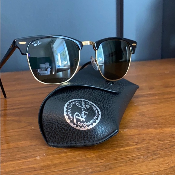 Ray-Ban Clubmaster Classic — Black - Picture 2 of 4